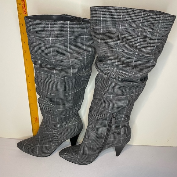 TALBOTS RUCHED SLOUCHED DRESS BOOTS SPARKLY SILVER/BLACK SIZE 6M - Picture 2 of 12